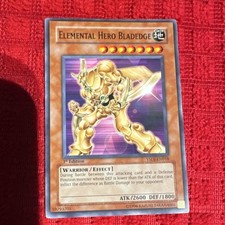 Konami Elemental Hero Bladedge 1st Edition Effect YSDJ-EN018 ATK 2600 DEF 1800