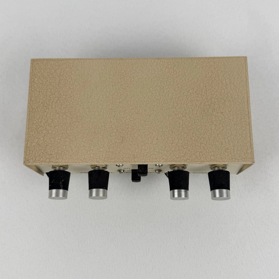 Realistic Transistorized Stereo Microphone Mixer Model 33-290 With 4 Inputs - Image 2 of 4