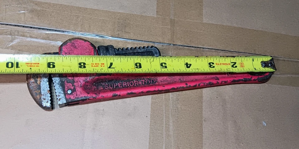 Superior Tool 02810 Heavy Duty Chave de Tubo Reta de Ferro Fundido 1-1/2 Polegadas - Imagem 3 de 3