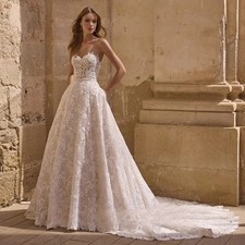 Full Lace Wedding Dress Sweetheart Sleeveless Backless Sweep Train  Bridal Gowns