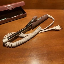 Vintage CONAIR CLASSIC WAVE MAKERS CURLING IRON with CASE- 1987 -  1/2” Diameter