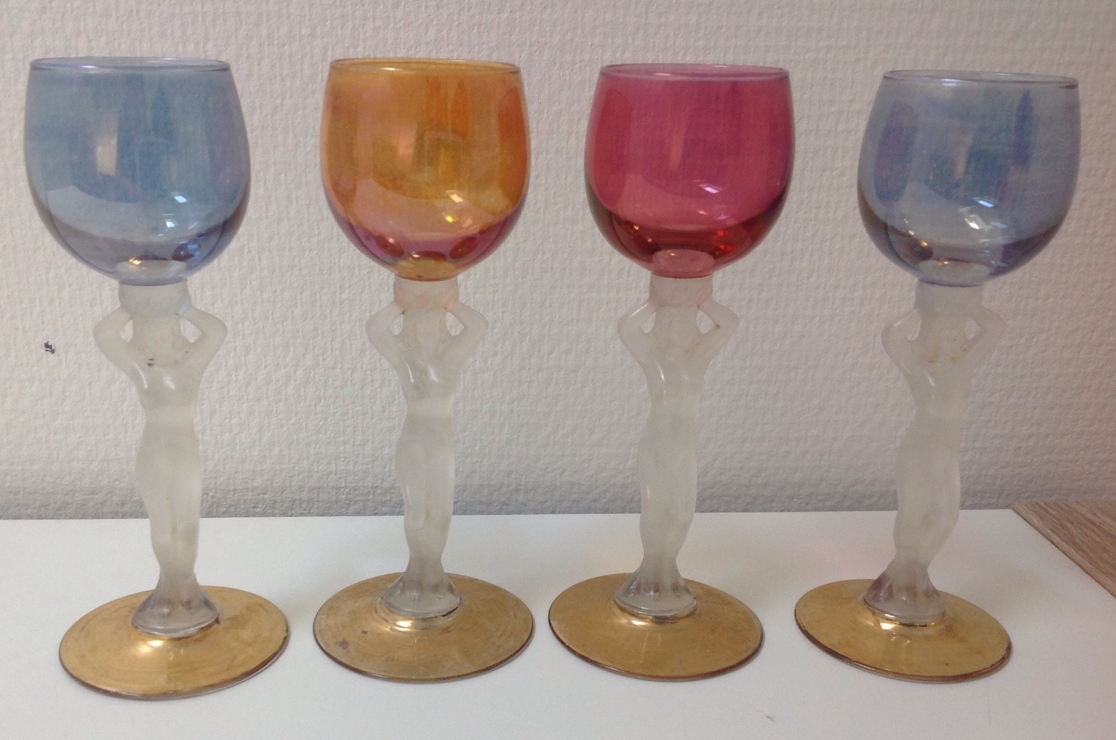 Verres A Pied Couleur d’occasion | Plus que 3 à -75%