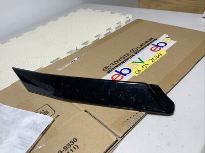 ハロー 2019-2024 Toyota RAV4 Rear Left Exterior Window Pillar Trim LH