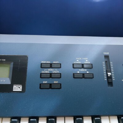 Korg N5 Synthesizer Expanded 61 KEY Performance Synth Black