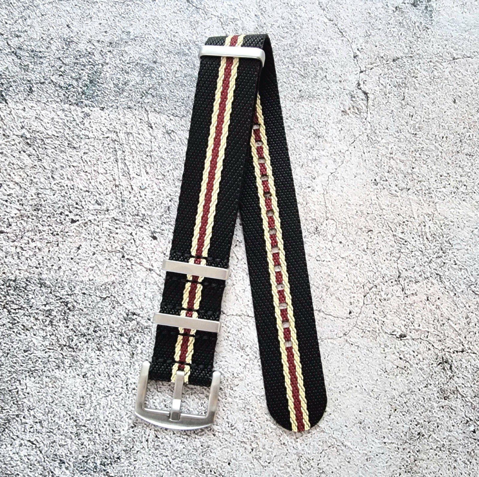 Superior Quality Nylon NATO Zulu G10 Seatbelt Watch Strap Band 18mm