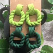 4 PC Matching Pierced Post Twist Acrylic 1.5" Earrings Set New Free Ship 8848