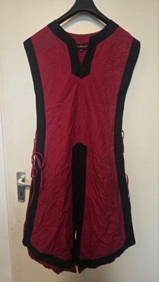 Mittelalter Wappenrock zweifarbig - Clement  Epic Armoury Rot schwarz LARP