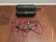 Beats Pill Speaker for Parts, Does Work READ