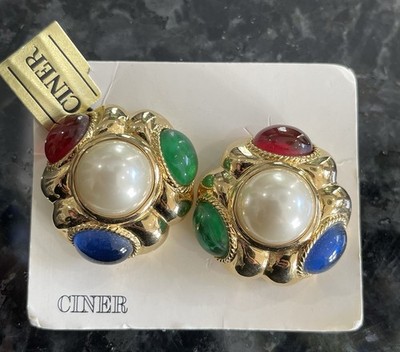 CINER Mogul Clip On Earrings Faux Pearl Multicolor Glass Cabochon Gold Tone NOS