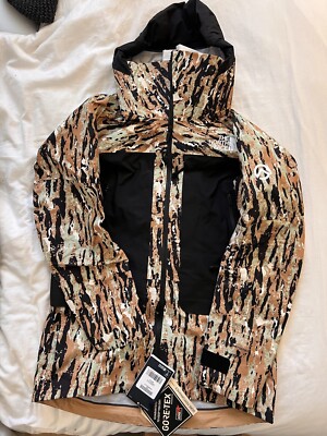 The North Face Women's Summit Verbier GORE-TEX Jacket Almond Butter M  Black ski