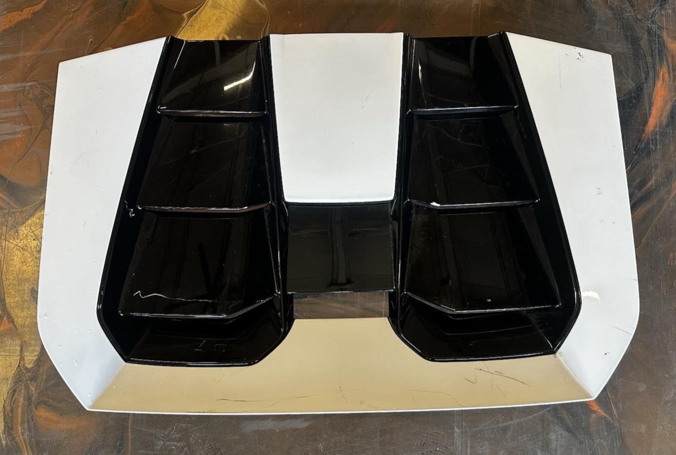 Lamborghini Huracan Spyder Rear Engine Trunk Lid Deck Part No. 4T7827029  OEM