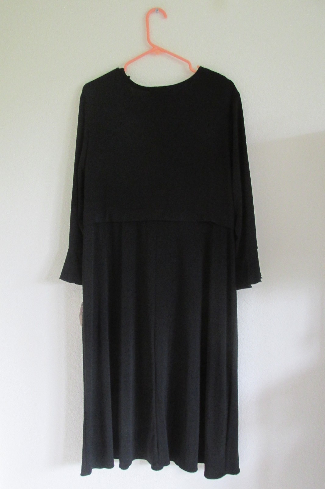 New Women's Dressbarn Stretch Black Slinky 3/4 Sleeve Dress Knee Length