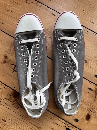 grey converse size 11