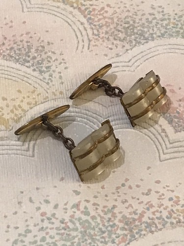 Gemelli vintage catena tono oro con plastica bianca trasparente antica - Foto 2 di 4