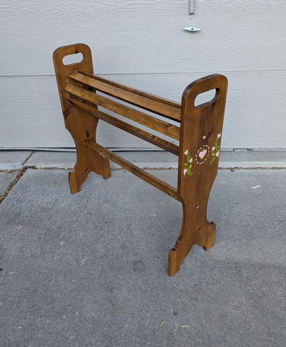 Vintage Rustic Country Farmhouse Pine Wood Floor Quilt Towel Rack Stand D49