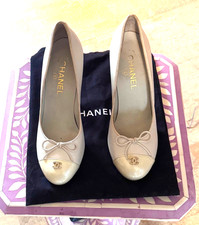 Gorgeous White Chanel Pumps Size 38.5 w original bag