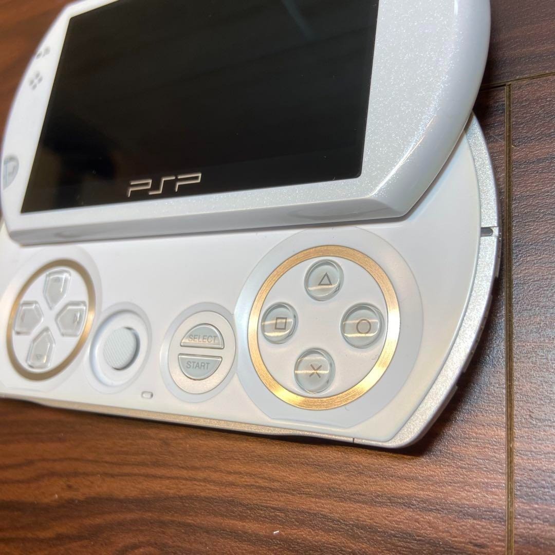 家庭用ゲーム機本体 SONY - PSP go 16GB/pw Sony Playstation Portable PSP GO Pearl White PSP-N1000PW BOX