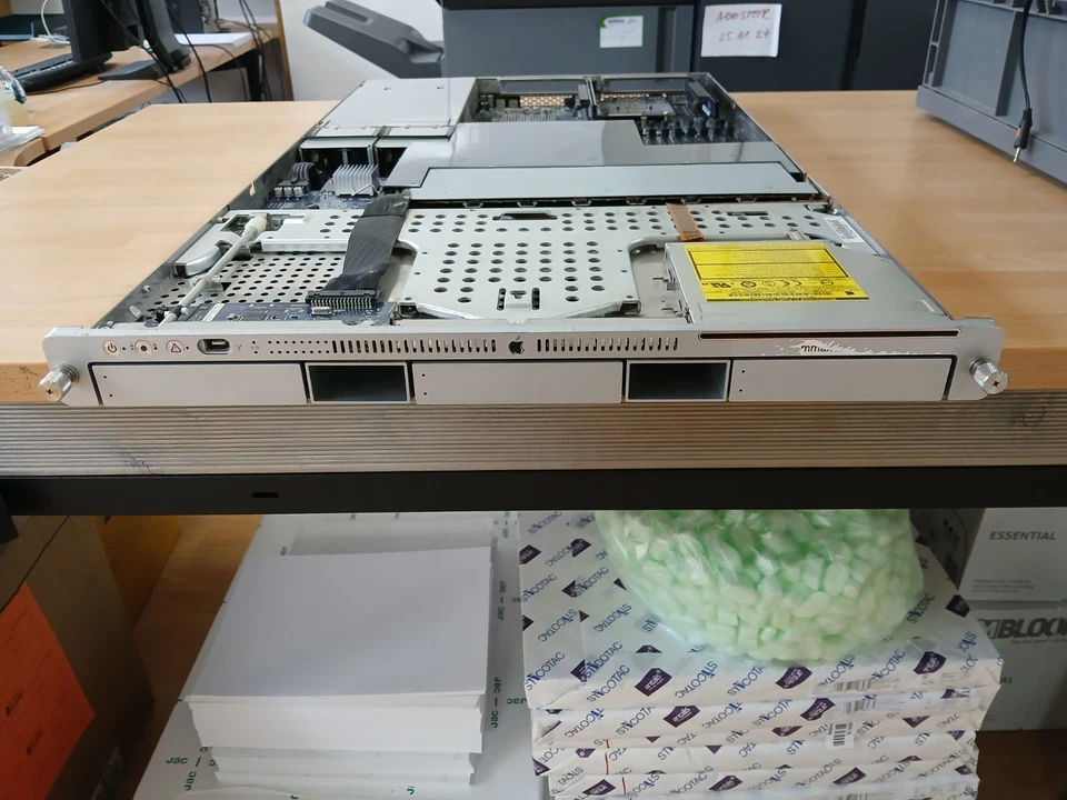 Apple Xserve Late 2006 (A1196) - Bild 2 von 4