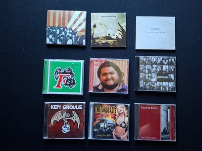 CD-Sammlung: Weezer, Kepi Ghoulie, Lawrence Arms, Favez, Face To Face, Low...