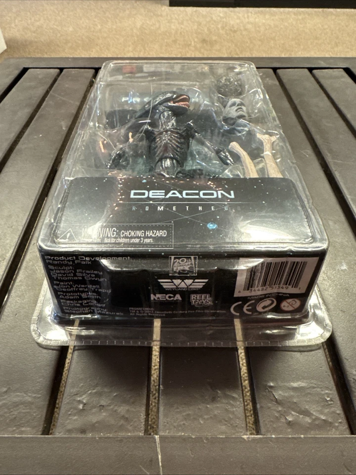 Neca Prometheus Deacon series 2 Reel Toys Xenomorph Engineer Alien MOC - Image 2 of 4