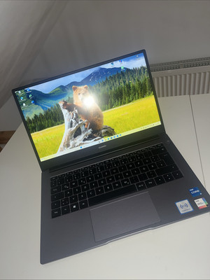 Huawei MateBook D14 Space Gray 16 GB/512 GB 14'' Windows 11 Home Laptop SSD USB-C