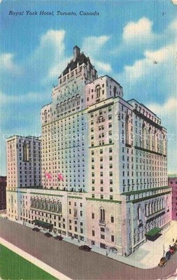 TORONTO Ontario Canada Royal-York-Hotel Hochhaus Strasse Autos Flaggen Fassade T