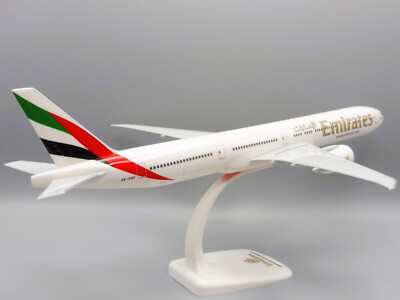 EMIRATES Boeing 777-300ER 1/200 Herpa Snap Fit 610544 777 DUBAI A6-ENF