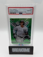 2022 Topps Finest - Aaron Judge #74 - Green Speckle Refractor /125 - PSA 10