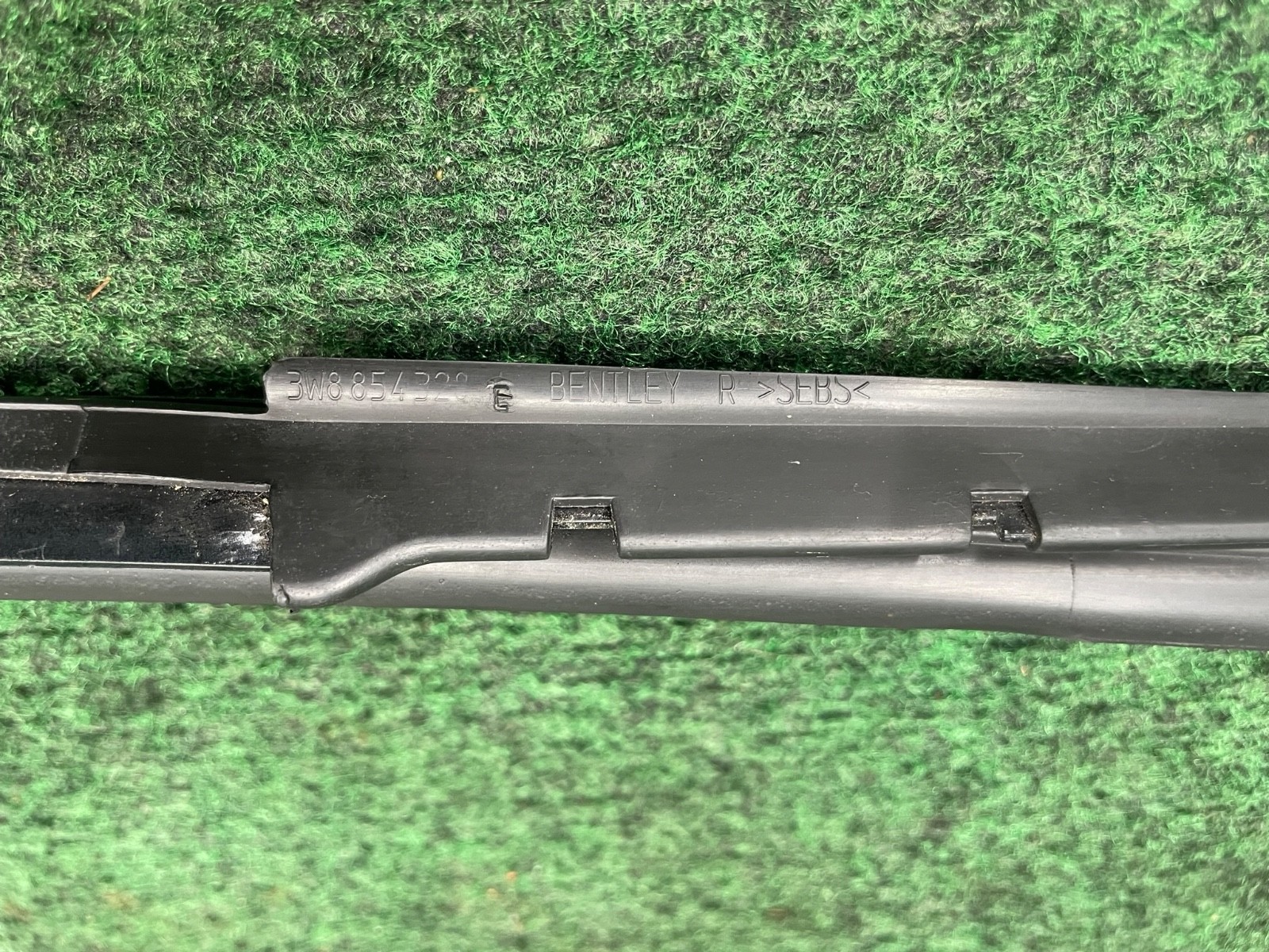 Bentley Continental GT 2003-2018 FRONT+RIGHT Window molding