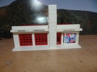 3 VINTAGE PLASTICVILLE O/S GAUGE - 2 GAS STATIONS, CHURCH  w/EXTRAS — photo 4