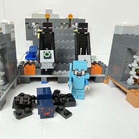 LEGO Minecraft: 21124 The End Portal Complete See Pics