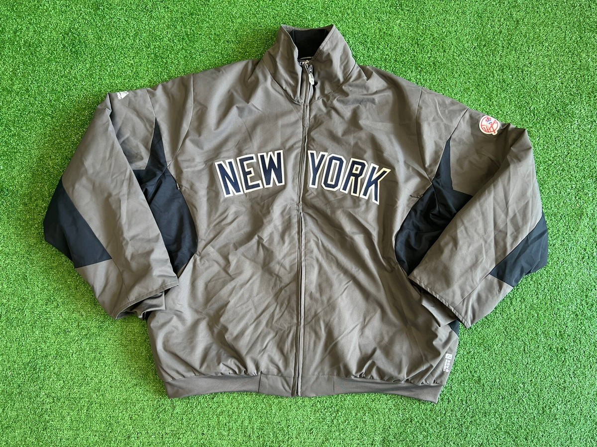 New York Yankees Authentic Majestic Therma Base Grey Dugout