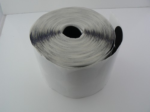 78mm diameter felt circle protective self adhesive pads in white & black x500 - Picture 5 of 9