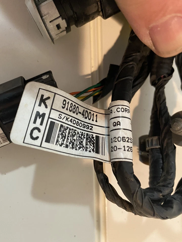 Sensores de arnés de cableado de parachoques trasero OEM 2011-2012 Kia Sedona Foto 3 de 4