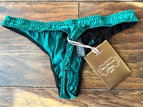 AGENT PROVOCATEUR &pound;39.99SOIREE NAYELI THONG GREEN BLACK SILK LACE AP2/Sm BNWT 