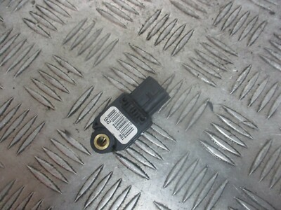Toyota Avensis 5-Türer 2009-12 Aufprall-Crash-Sensor OEM