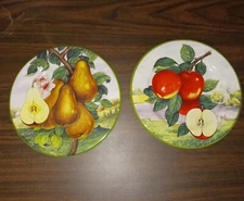 Villa d' Este Fruit Design Hand Decorated Collector Plates ~8-3/8"d VTG Set of 2