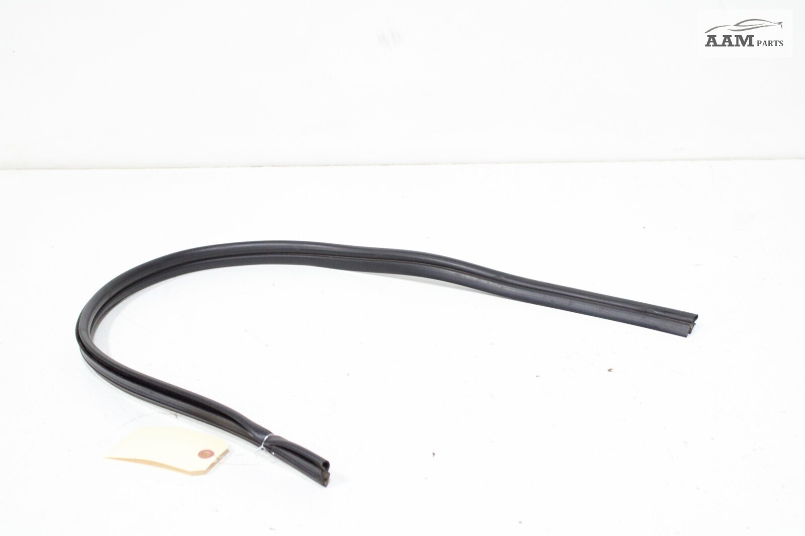2014-19 MASERATI GHIBLI M157 REAR WINDSHIELD GLASS WEATHERSTRIP GASKET SEAL OEM