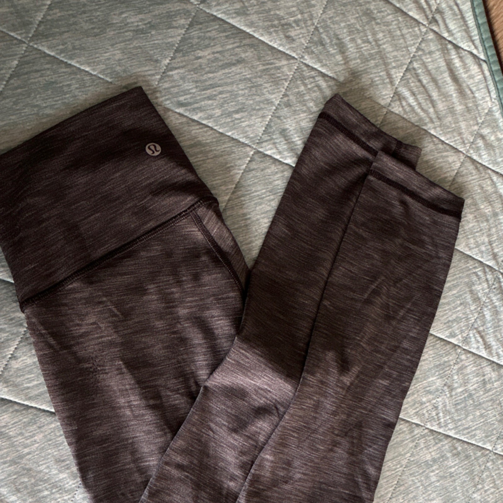 Lululemon Black Solid Pattern Women's Leggings Re… - image 5