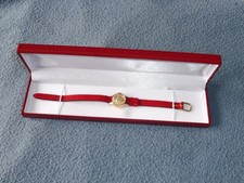 Ancienne montre femme OMEGA plaqué or cal:483