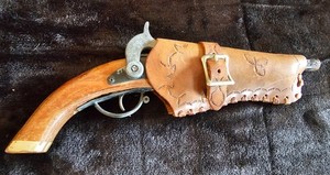 Vintage TOY Cap Gun Pistol Civil War Replica Parris Mfg. Co. Savannah, Tenn 1689