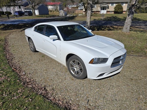 2013 Dodge Charger SE