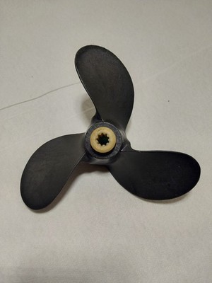 FP-477 Chrysler, Force, Wards, 8 X 9 1/4P Nylon 9 spline 3.5-8HP boat propeller