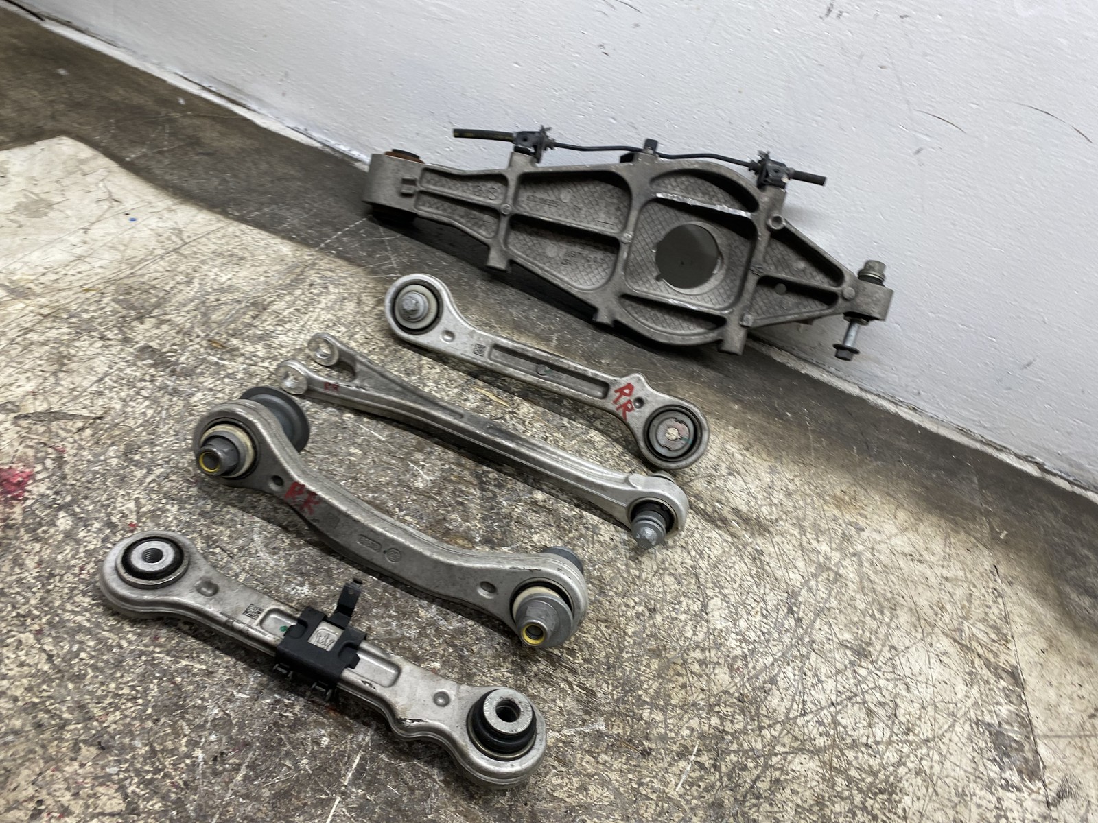 2017-2024 MASERATI LEVANTE 3.0L AWD REAR RIGHT LOWER UPPER CONTROL ARM SET *36K*