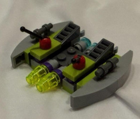 LEGO 7049 - Space: Alien Striker complete set with instruction manual