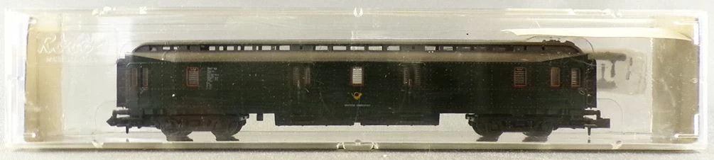 Voiture postale Brochet Roco 2260 animez vos gares miniatures DB epoque III avec réalisme