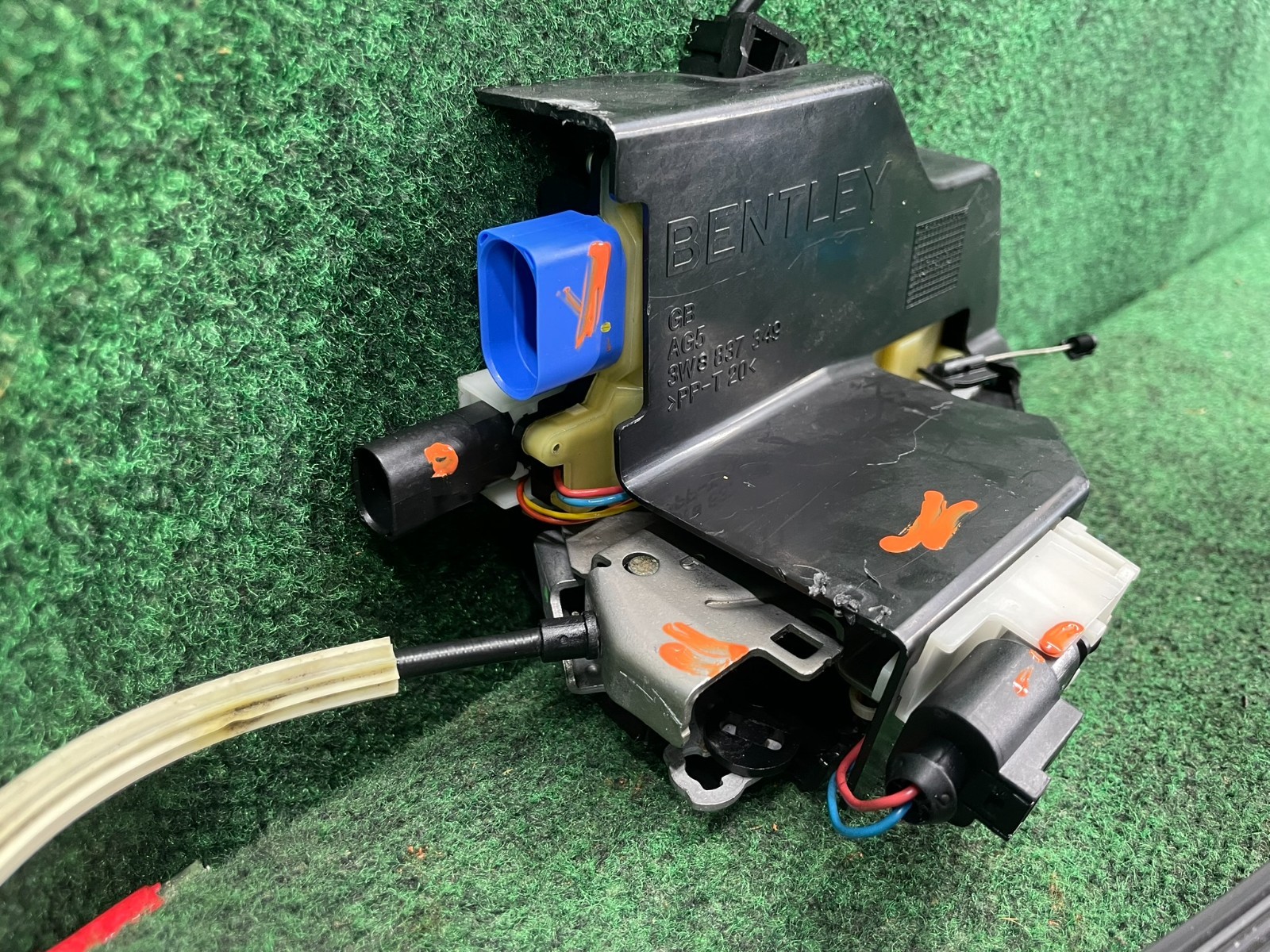 🛑 03-10 Bentley Continental GT GTC Left Side Door Lock Latch w/ Actuator OEM