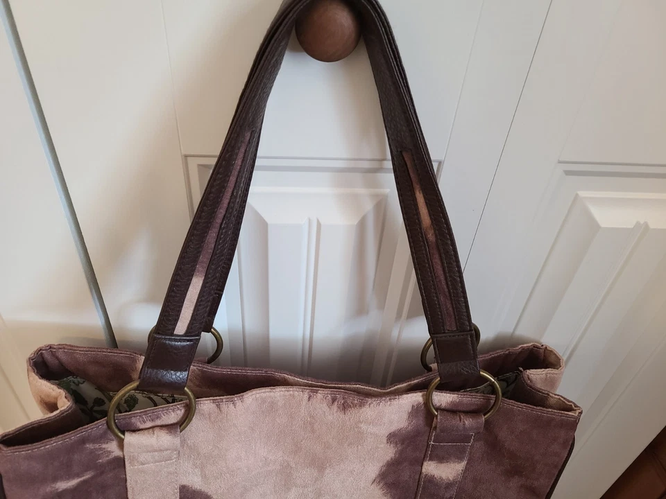 Gigi hill LA Large faux animal tote 17.5” W X 12.5” T X 6.5” D 9” Strap, browns - Image 3 of 4