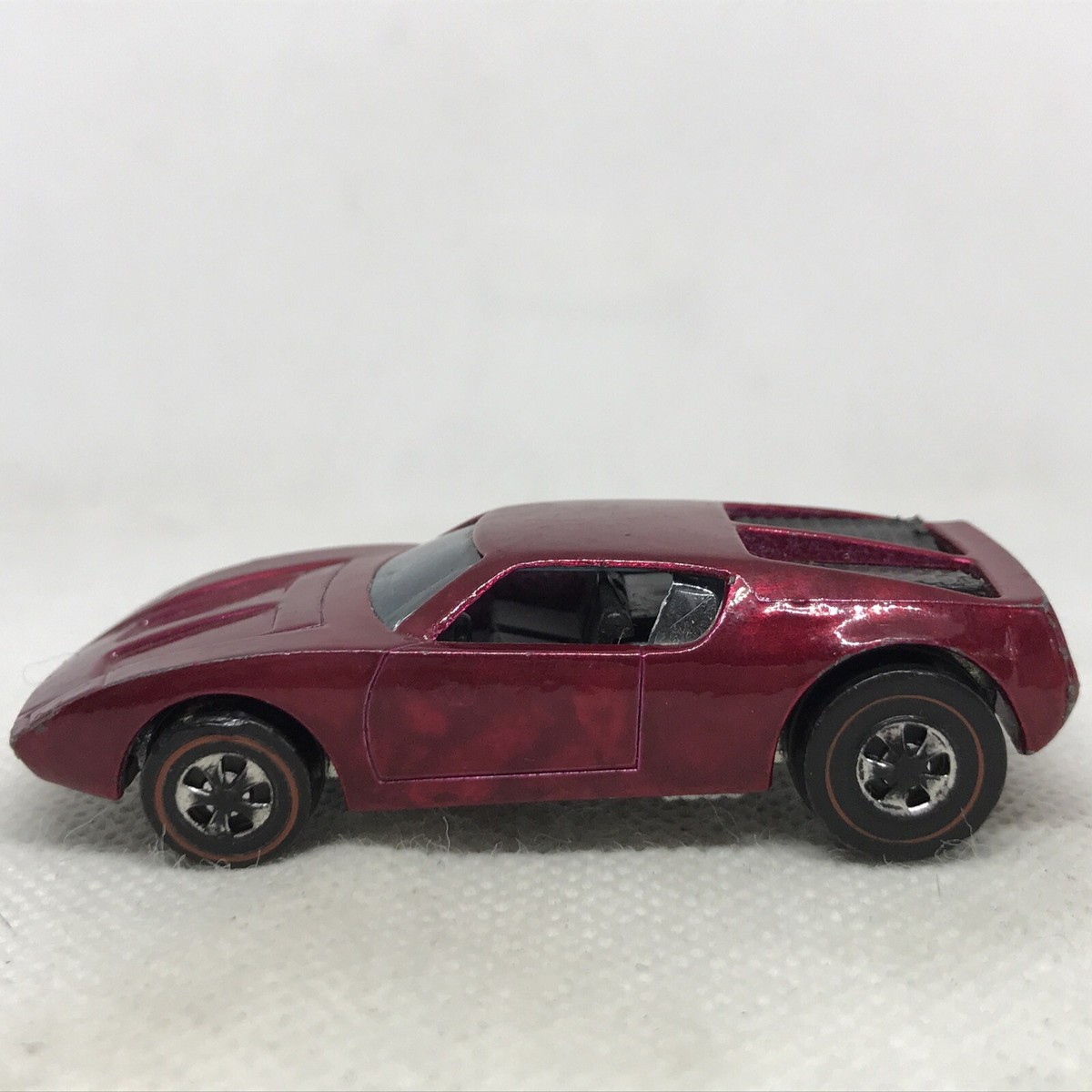 Hotwheels Redline 1970 the Hood MAGENTA Near Mint ON SALE This is a