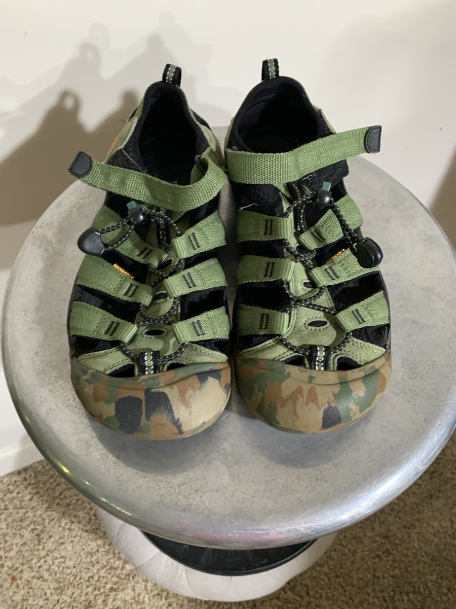 Keen Waterproof Newport H2 Boys Green Camo Water Sandals  display picture 3